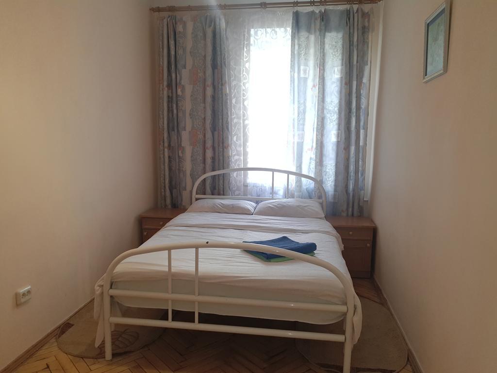 קייב Apartment Gospitalna Street 2 מראה חיצוני תמונה