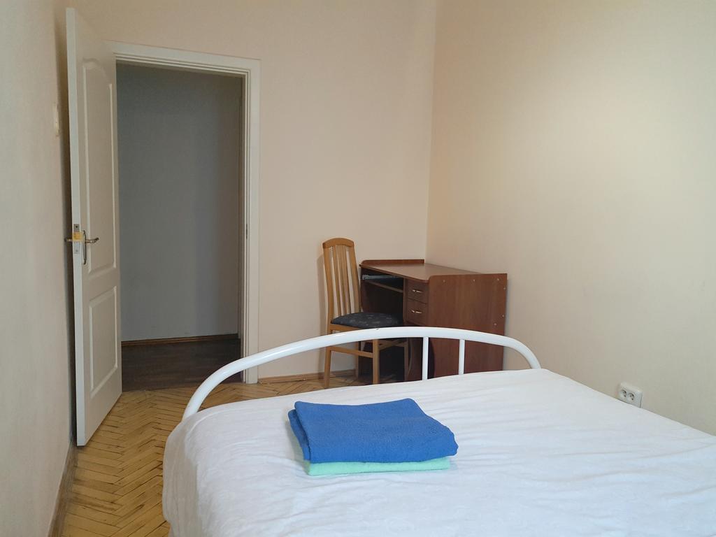 קייב Apartment Gospitalna Street 2 מראה חיצוני תמונה