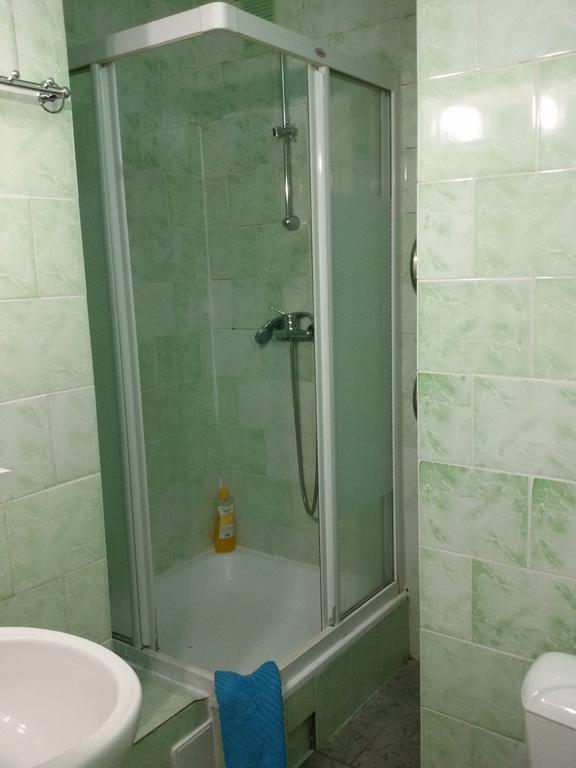 קייב Apartment Gospitalna Street 2 מראה חיצוני תמונה