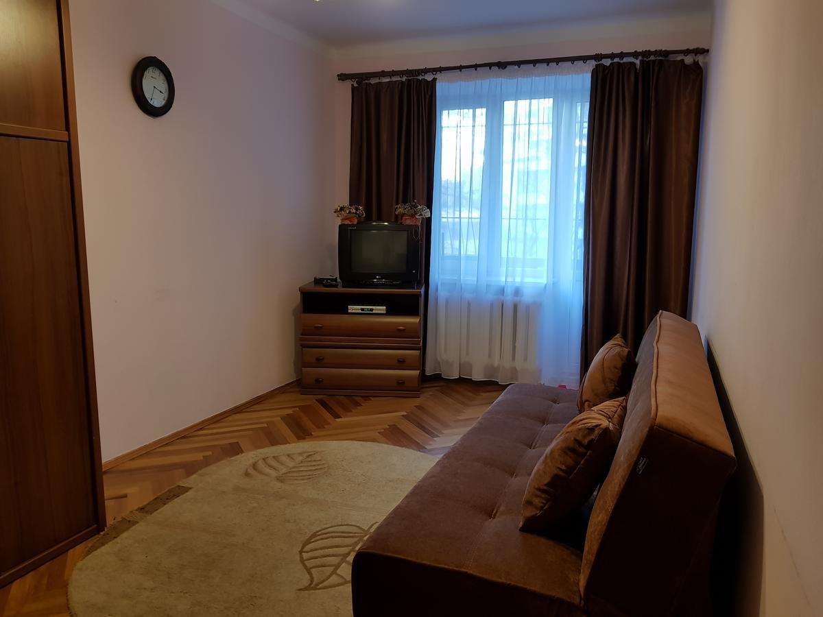 קייב Apartment Gospitalna Street 2 מראה חיצוני תמונה