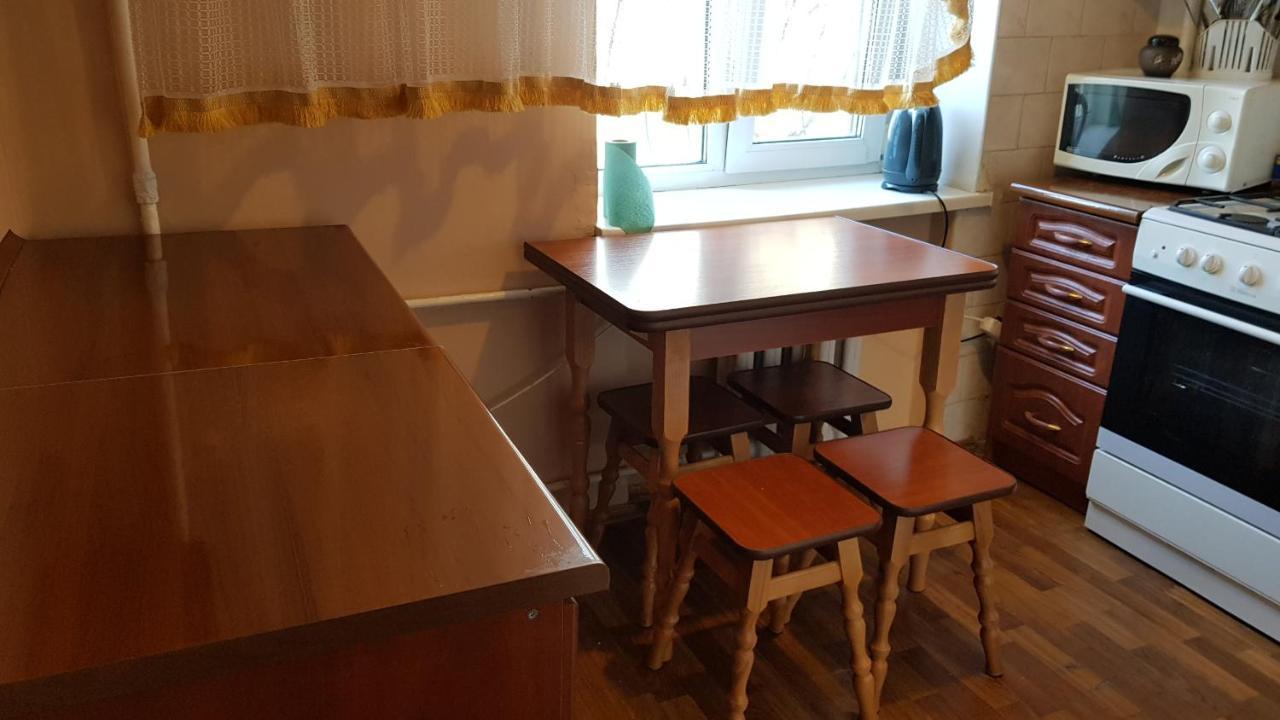 קייב Apartment Gospitalna Street 2 מראה חיצוני תמונה